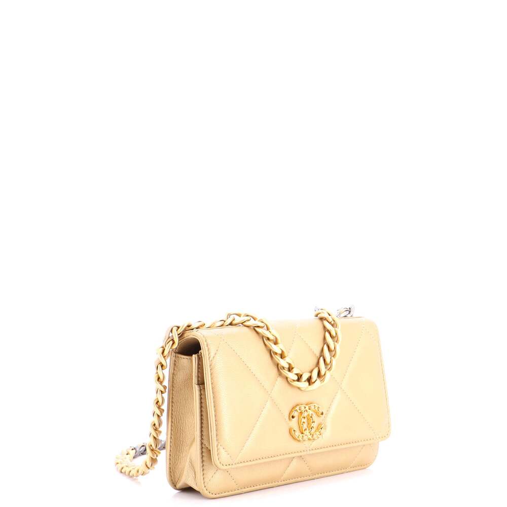 Chanel 19 Wallet On Chain Quilted #242794C41B - Picture 2 of 6